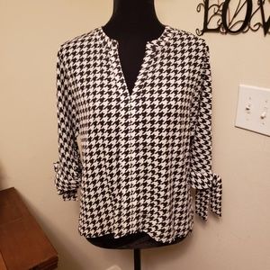 New York & Company Houndstooth Blouse